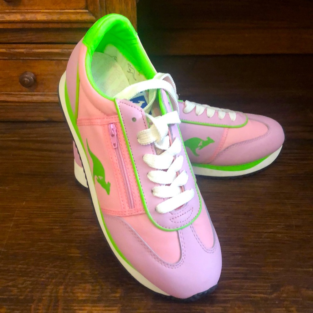 Kangaroo Womans Sneakers